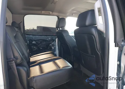 2014 Chevrolet Silverado 1500 1Lt/2Lt z USA, uszkodzony, nr VIN 3GCUKREC9EG275176